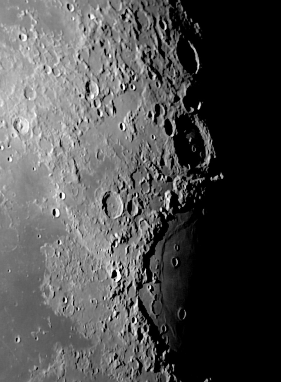 Mare Crisium, 2 September 2004 by Unbekannt