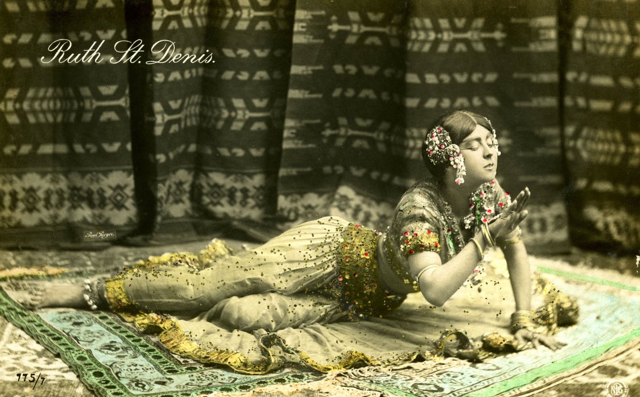 Postcard with Ruth Saint Denis by Unbekannt