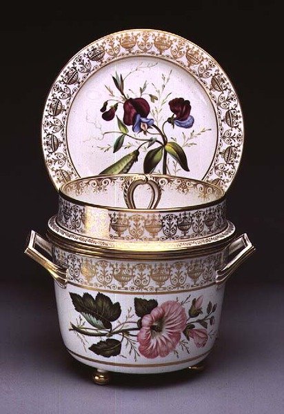 Gosford Castle service ice pail with cover and liner, Swansea, c.1815-17 by Welsh school