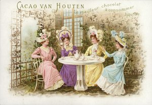 Women in garden, drinking chocolate