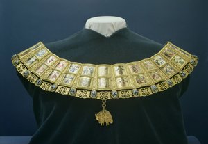 The Great Chain of the Golden Fleece