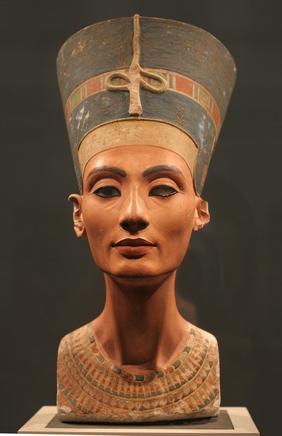 The Nefertiti Bust by Ancient Egypt