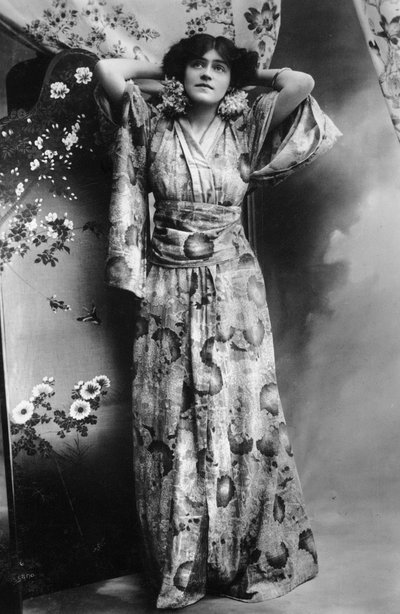 Hilda Hammerton, Actress by Bassano Studio