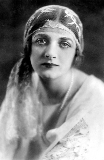 Gladys Cooper 1888-1971, English Actress, 1900s by Bertram Park
