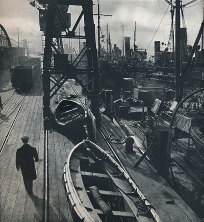 Quay to Victory by Cecil Beaton