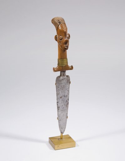 Mangbetu knife by Congolese Congolese