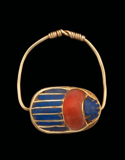 Scarab finger ring, Middle Kingdom by Egyptian 12th Dynasty