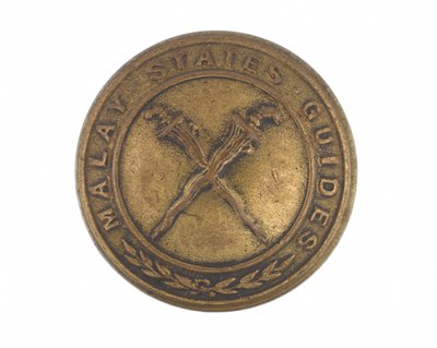 Tunic button, Malay State Guides, 1896-1919 by English School