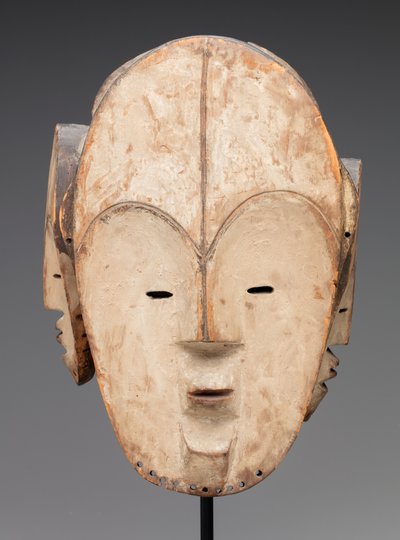 Mask (wood, kaolin) by Fang Culture