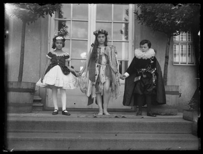Children of Ferdinand Smudginess in Women