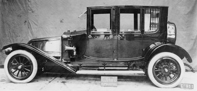 Kellner automobile, 1913 by French Photographer
