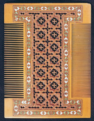 Comb by French School
