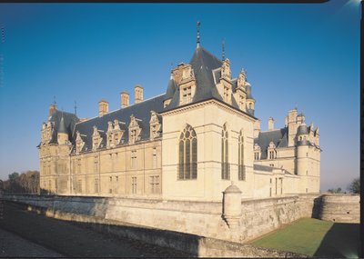 Principal facade and the south facade by French School