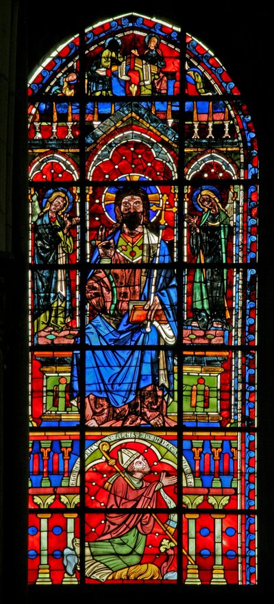 Window w100 depicting Christ in Glory by French School