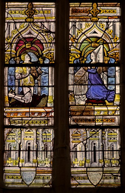 Window w3 depicting donors by French School