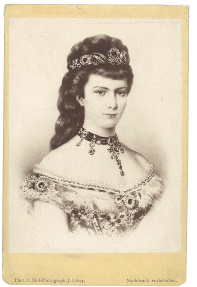 Elisabeth by Georg Raab