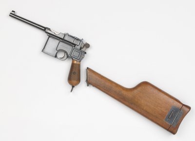 Mauser C96 7.63 mm pistol by German School