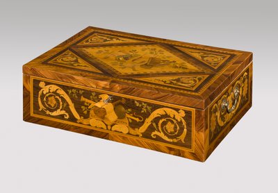 Chest of drawers by Giuseppe Maggiolini
