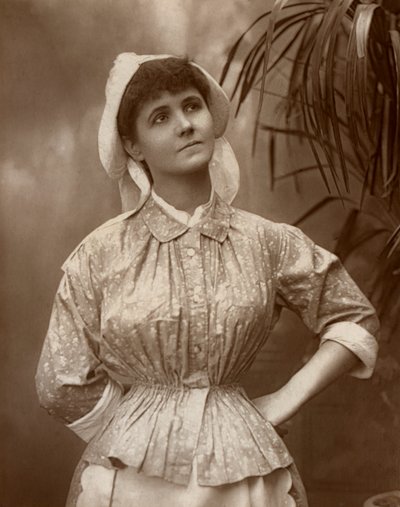 Agnes Hewitt, British actress, 1887 by HS Mandelssohn