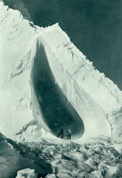 The Arch Berg from Without by Herbert Ponting