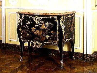 Louis XV style commode, 1723-74 by Jacques Dubois