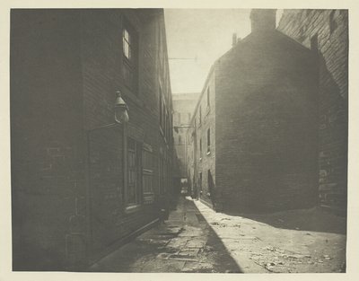 Close No. 29 Bridgegate by James Craig Annan
