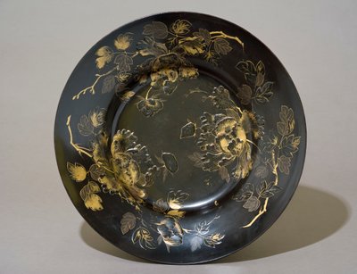 Imari-shaped dish, late 17th century by Japanese School