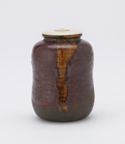Tea caddy (chaire) by Japanese School