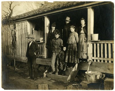 Arkansas house, family by Jessie Tarbox Beals