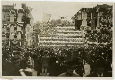 Newburgh: Living flag by Jessie Tarbox Beals