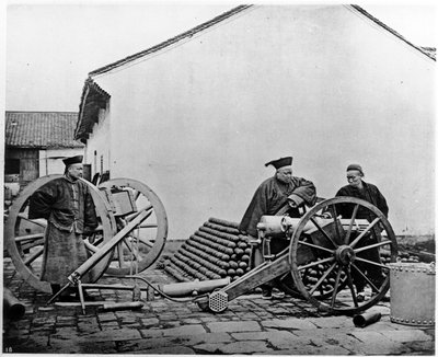 China, artillery officers and soldiers c.1870 (photo) by John Thomson
