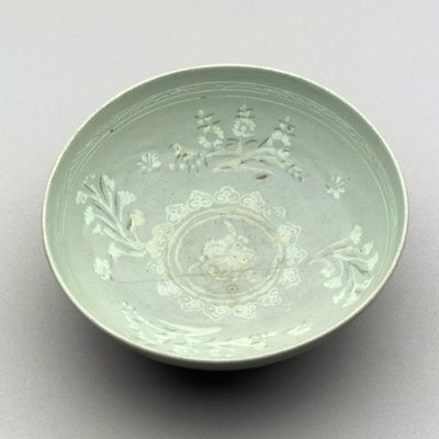 Bowl with celadon glaze by Korean School