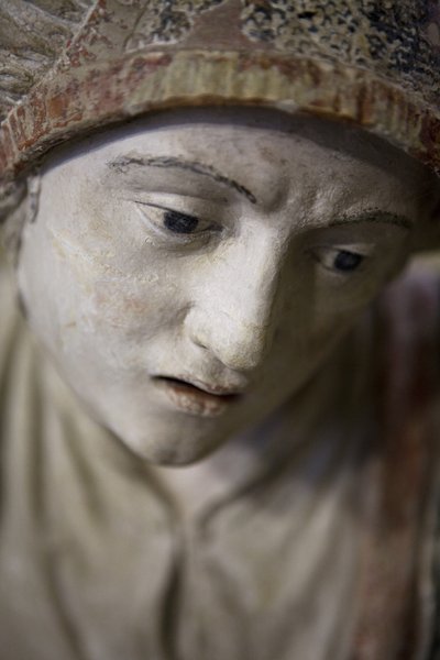 Holy woman in a bonnet by Ligier Richier