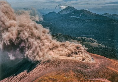 Momotombo volcano in Nicaragua by Luis Marden