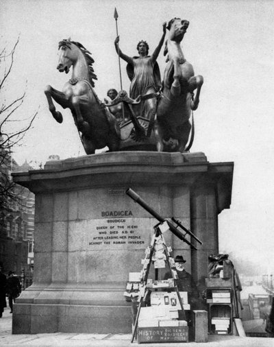 Westminster Bridge Monument, London, 1926-1927 by McLeish