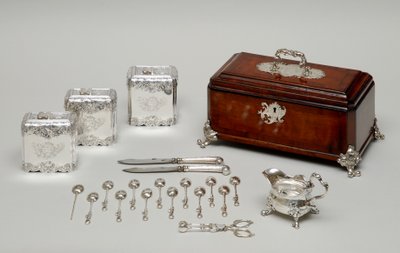 Tea equipage, c.1735 by Paul de Lamerie