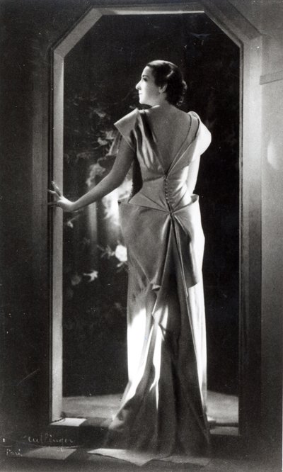 Dress designed by Madeleine Vionnet by Reutlinger Studio
