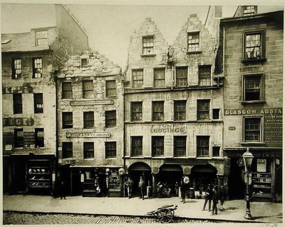 Close No.193, High Street, Glasgow by T. and R. Annan and Sons