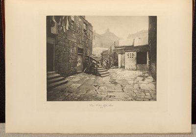 Close No. 267 High Street by Thomas Annan