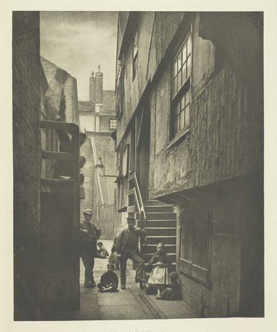 Close No. 28 Saltmarket by Thomas Annan