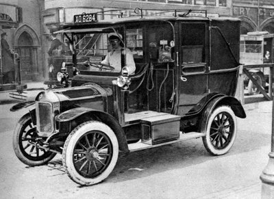 A London taxi, 1926-1927 by Unbekannt