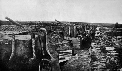 Abandoned British trenches and guns at Maubeuge by Unbekannt