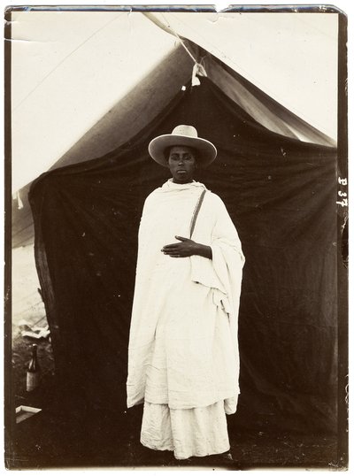Abyssinian woman, c.1910 by Unbekannt