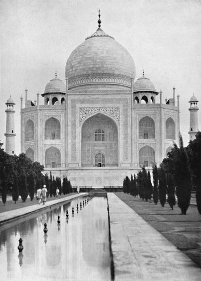 Agra. The Taj Mahal Near View by Unbekannt