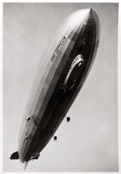 Airship LZ127 Graf Zeppelin, Seen from Below by Unbekannt