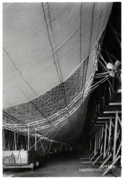 Airship LZ1 Graf Zeppelin under construction by Unbekannt