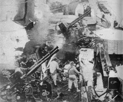 An Italian battleship is hit by Unbekannt