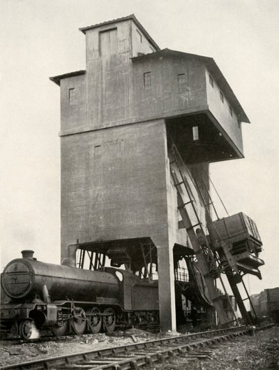 Automatic Coaling at Hornsey Station, Middlesex by Unbekannt