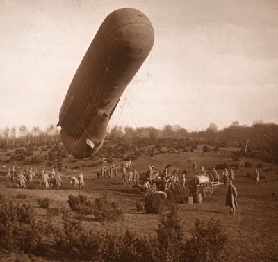 Barrage Balloon, Somme, Northern France, c1914-c1918 by Unbekannt