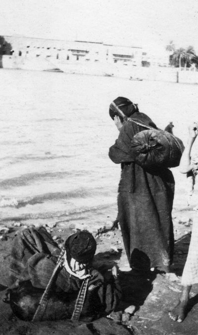 Bhistis or Water Carriers, Basra, Iraq, 1917-1919 by Unbekannt